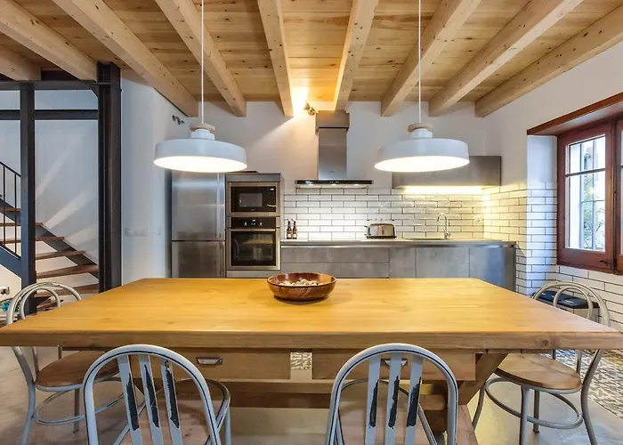 Feriehus Lets Holidays Fisherman House In Old Town Of Tossa de Mar