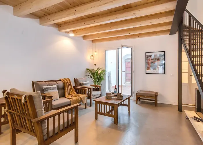Feriehus Lets Holidays Fisherman House In Old Town Of Tossa de Mar